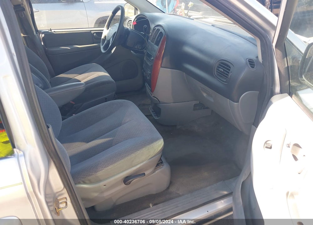 2006 CHRYSLER TOWN & COUNTRY VIN: 1A4GP45R36B620972
