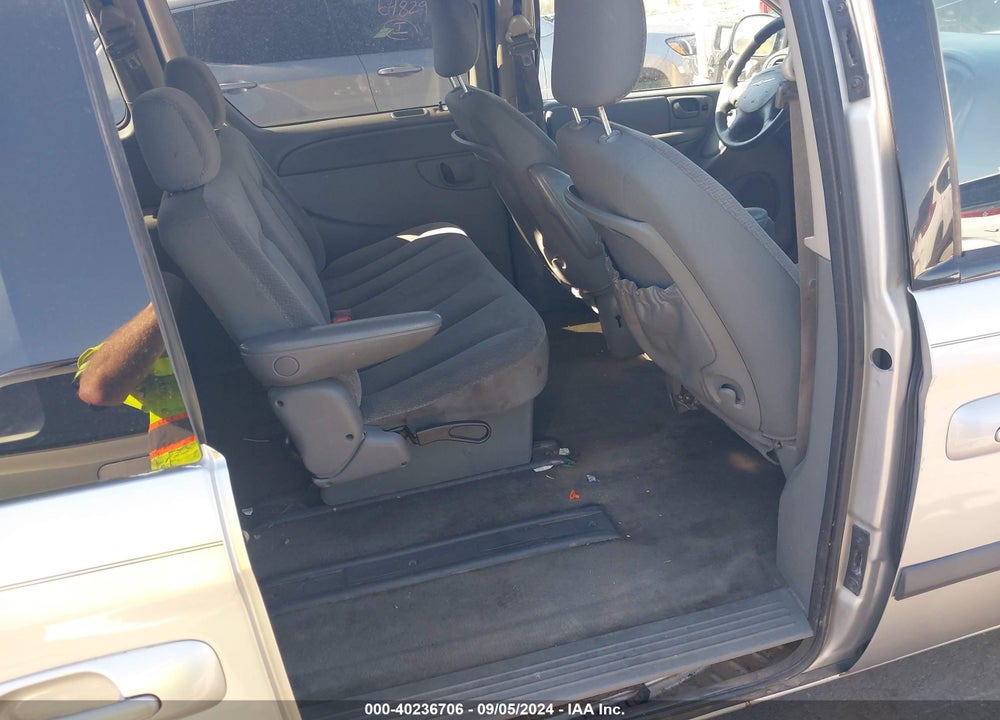 2006 CHRYSLER TOWN & COUNTRY VIN: 1A4GP45R36B620972