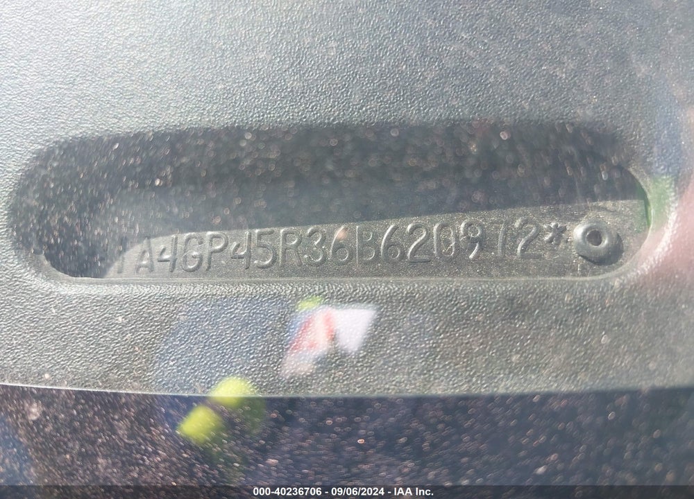 2006 CHRYSLER TOWN & COUNTRY VIN: 1A4GP45R36B620972