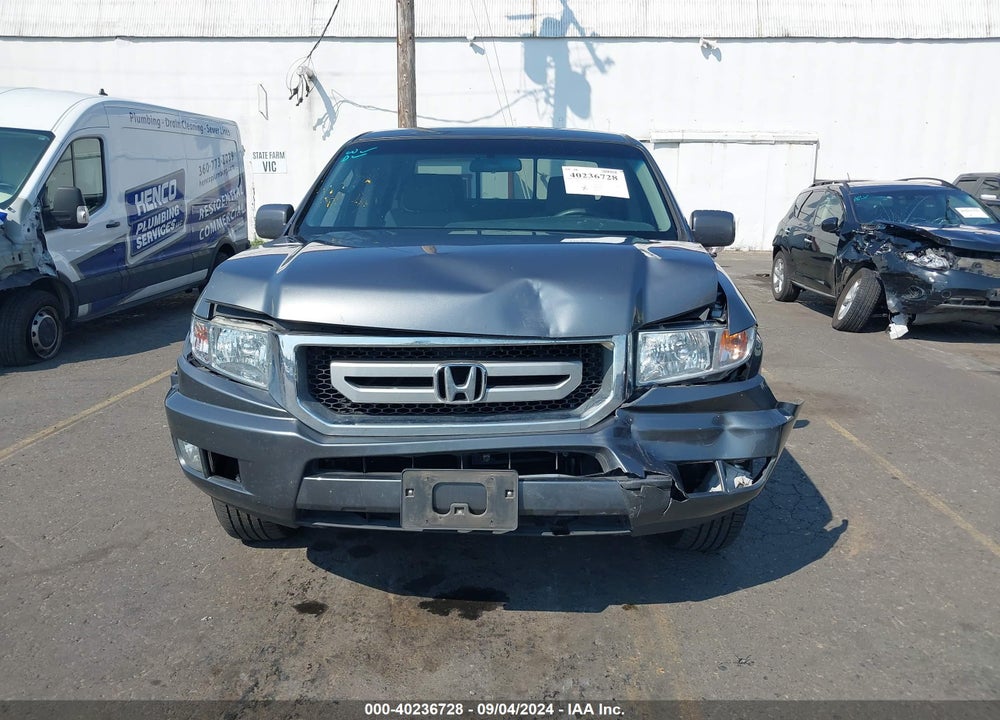 2011 HONDA RIDGELINE RTS VIN: 5FPYK1F4XBB452191