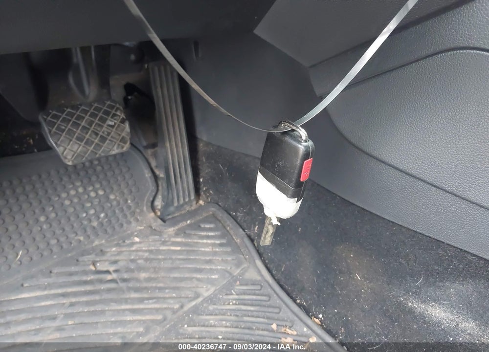 2013 VOLKSWAGEN JETTA VIN: 3VW2K7AJ3DM402128
