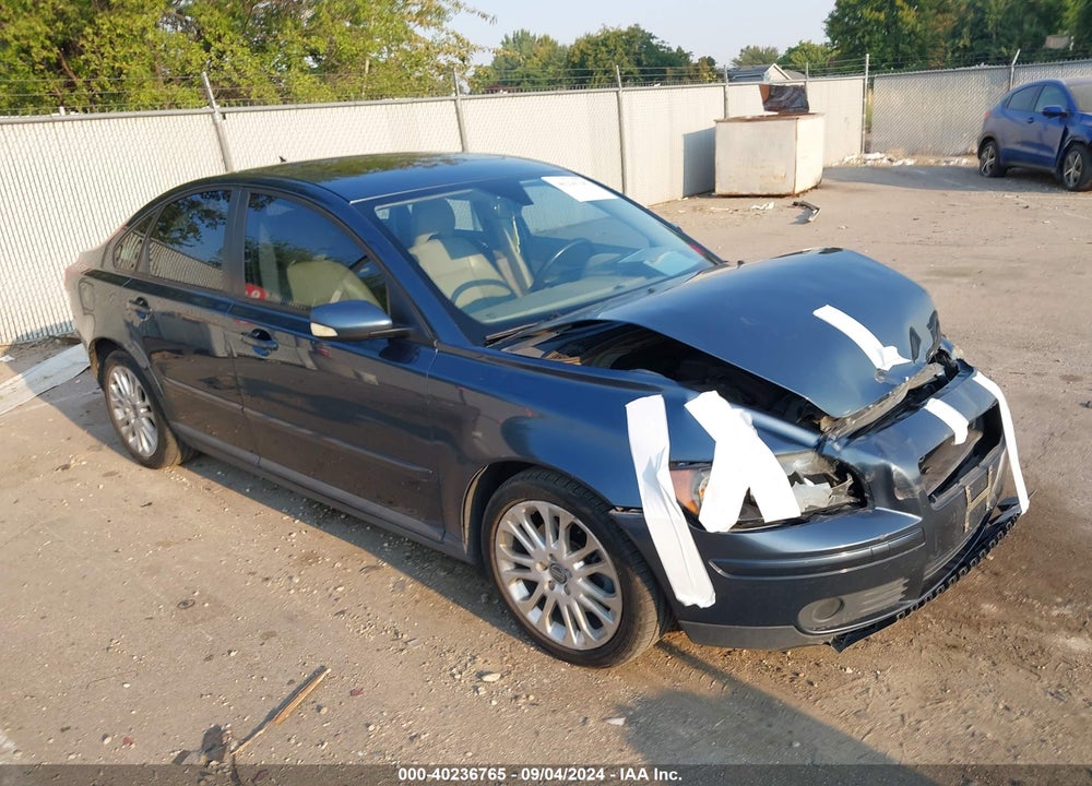 2005 VOLVO S40 2.4I VIN: YV1MS382052051863
