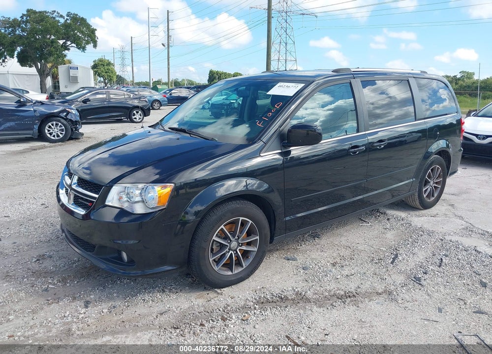 2017 DODGE GRAND CARAVAN SXT VIN: 2C4RDGCG0HR851827