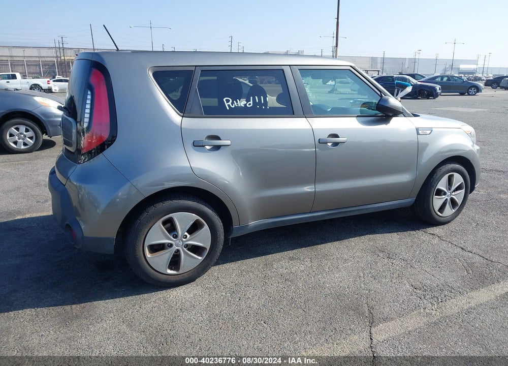 2015 KIA SOUL VIN: KNDJN2A26F7120144