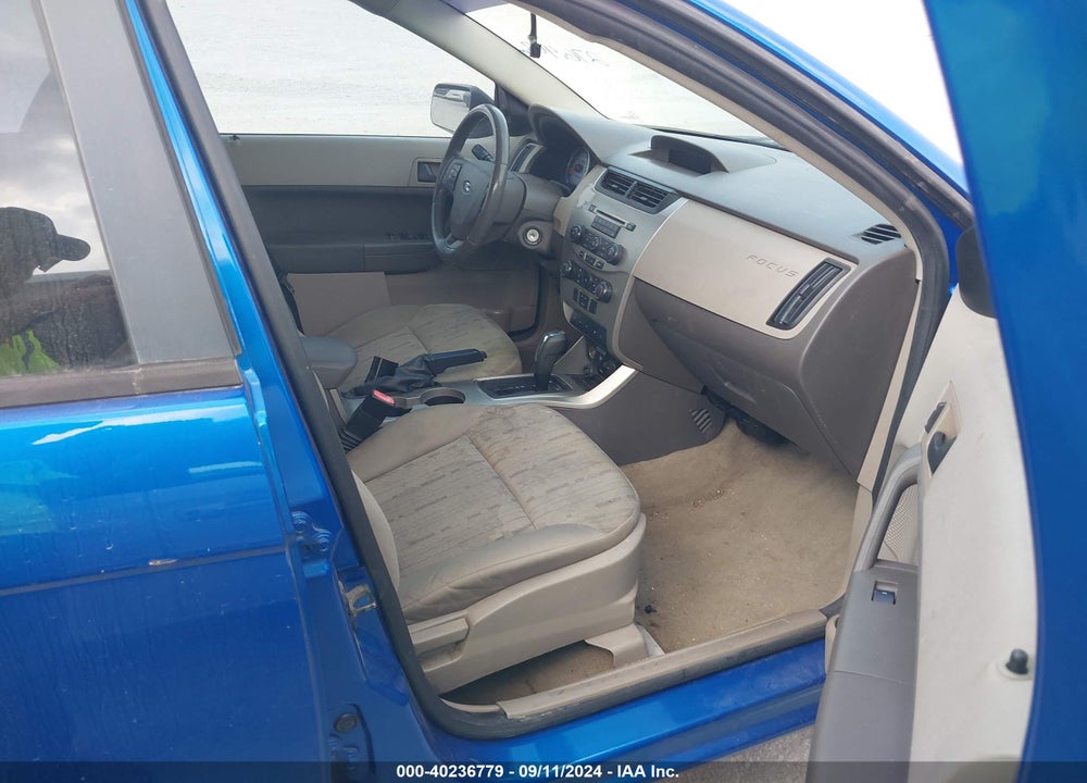 2010 FORD FOCUS SE VIN: 1FAHP3FNXAW174827