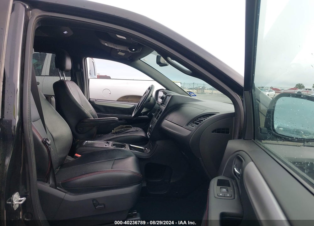 2016 DODGE GRAND CARAVAN VIN: 2C4RDGEG5GR348046