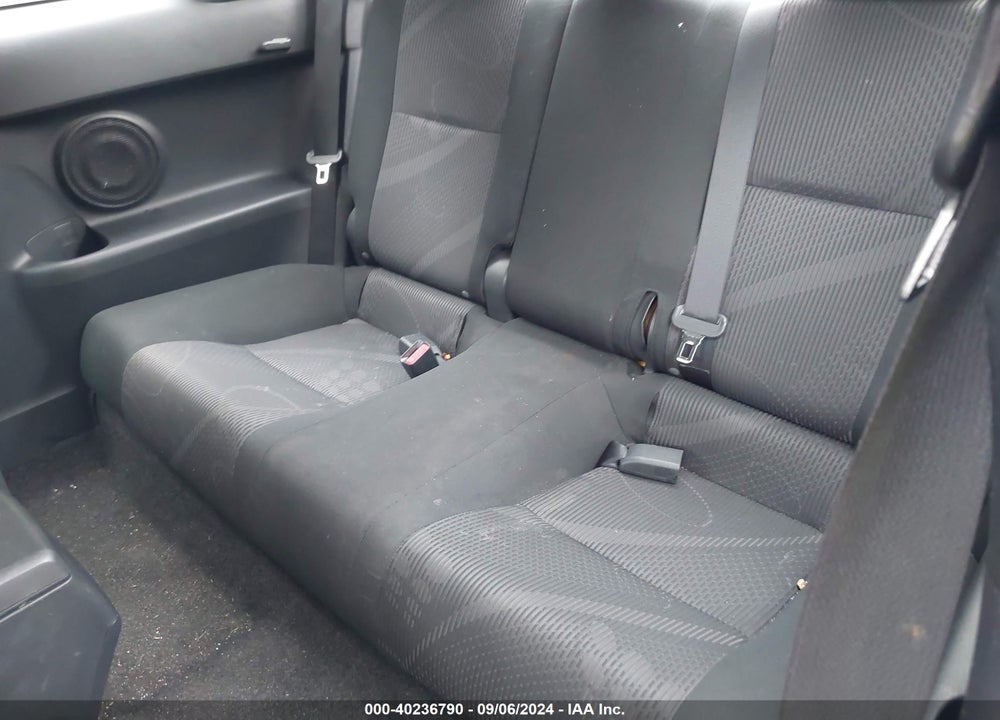 2011 SCION TC VIN: JTKJF5C77B3008230