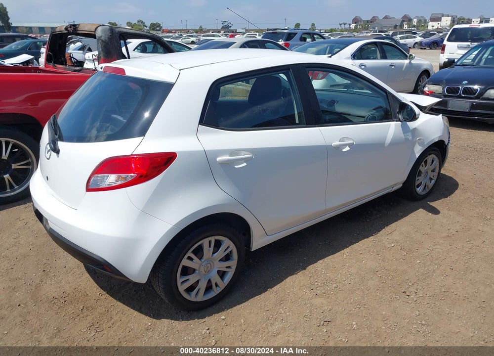 2014 MAZDA 2 SPORT VIN: JM1DE1KZ1E0172081