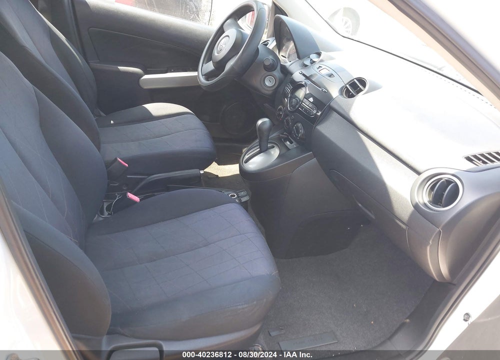 2014 MAZDA 2 SPORT VIN: JM1DE1KZ1E0172081