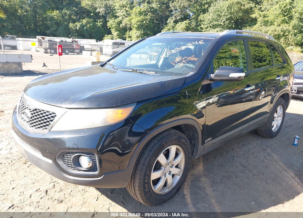 2011 KIA SORENTO LX VIN: 5XYKTDA10BG141212