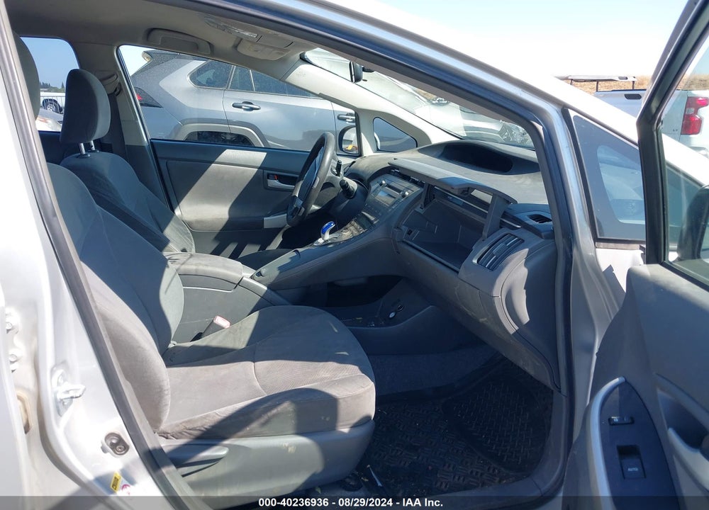 2010 TOYOTA PRIUS III VIN: JTDKN3DU6A0143660