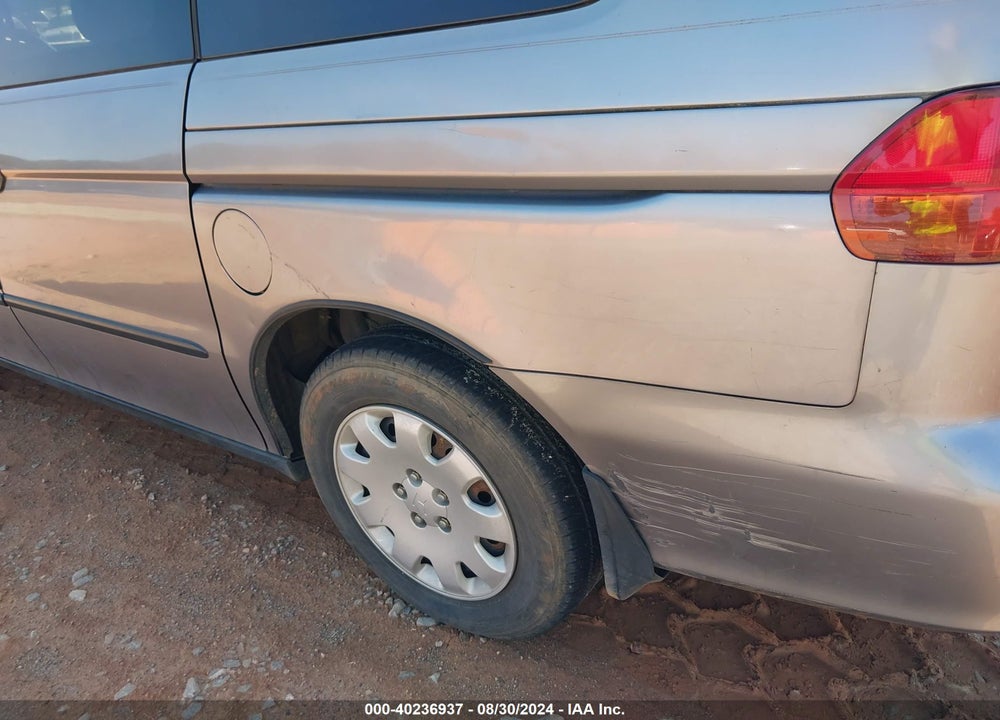 2000 HONDA ODYSSEY LX VIN: 2HKRL1852YH586655