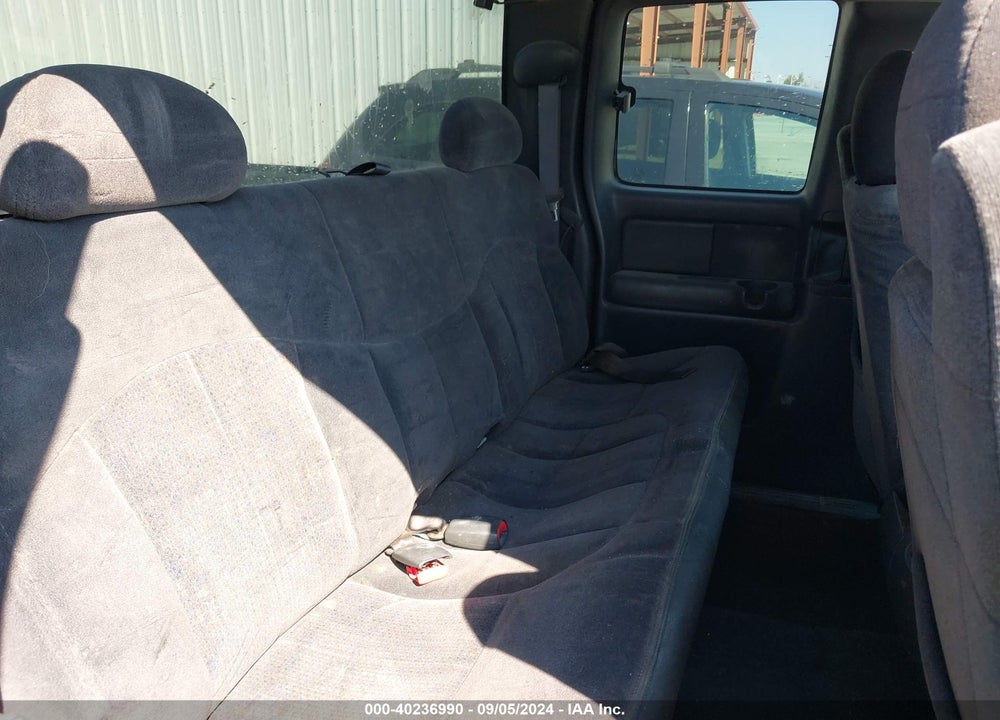 2001 CHEVROLET SILVERADO 2500HD LS VIN: 1GCHK29U61E149659