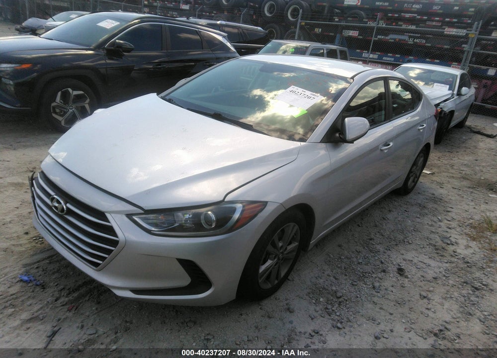 2018 HYUNDAI ELANTRA SEL VIN: 5NPD84LF7JH356211
