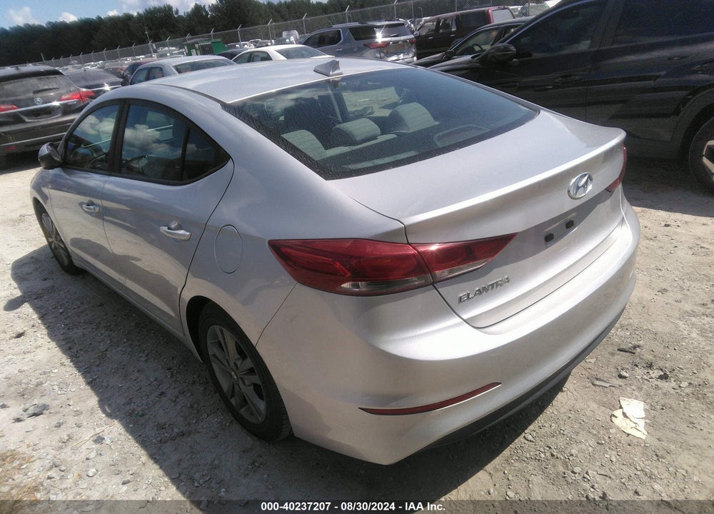 2018 HYUNDAI ELANTRA SEL VIN: 5NPD84LF7JH356211