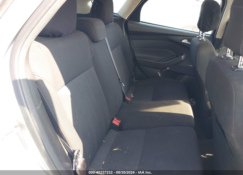 2018 FORD FOCUS SE VIN: 1FADP3K25JL217434