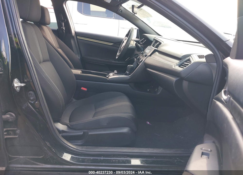 2019 HONDA CIVIC LX VIN: SHHFK7H39KU415591
