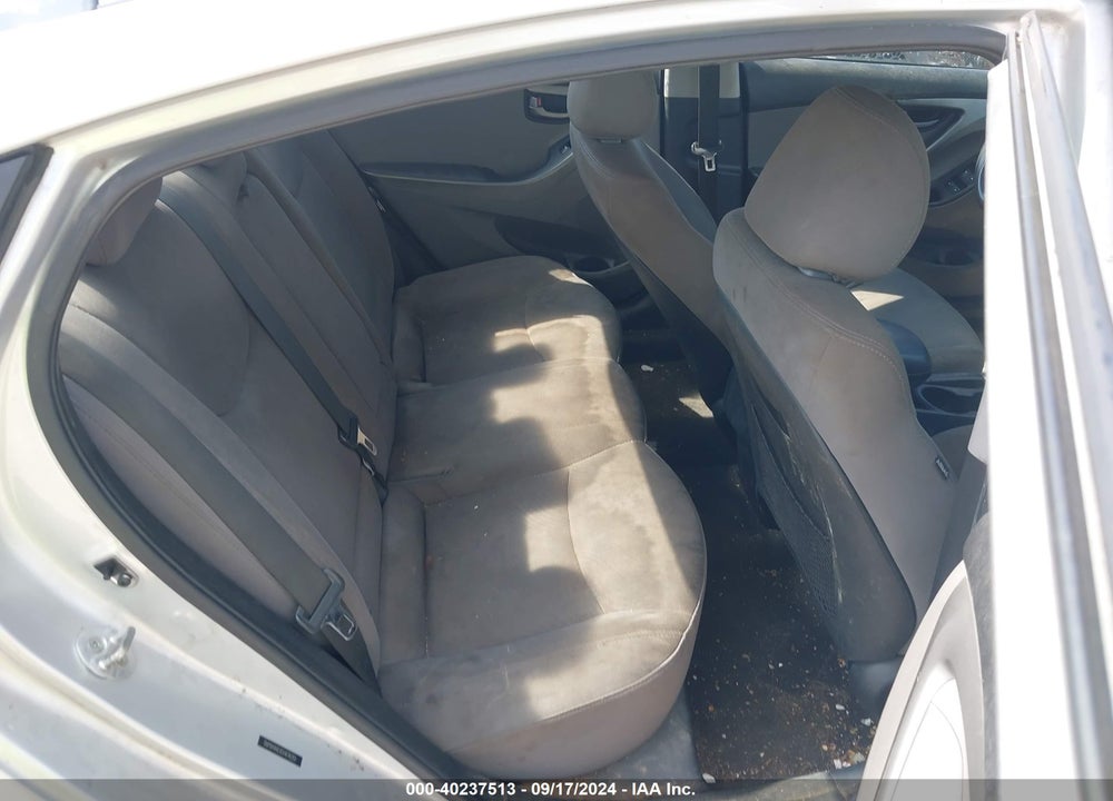 2016 HYUNDAI ELANTRA SE VIN: 5NPDH4AE8GH676351