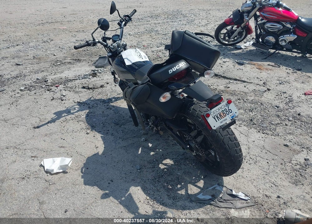 2016 DUCATI SCRAMBLER VIN: ML015AXG4GT000834