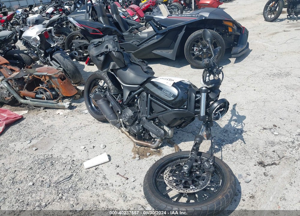 2016 DUCATI SCRAMBLER VIN: ML015AXG4GT000834
