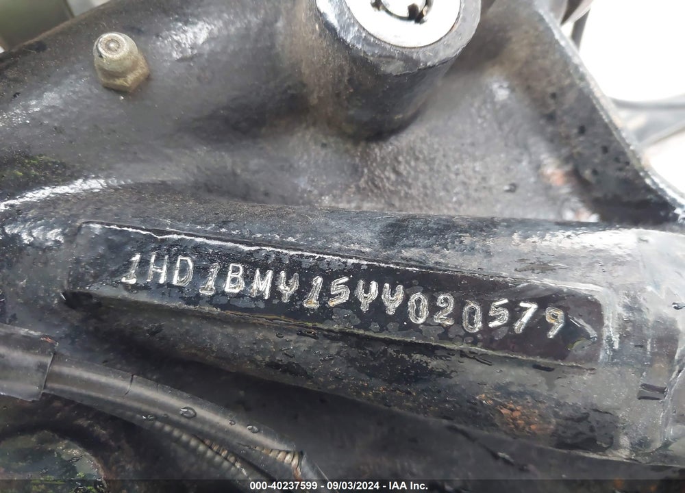 2000 HARLEY-DAVIDSON FLSTF VIN: 1HD1BMY15YY020579