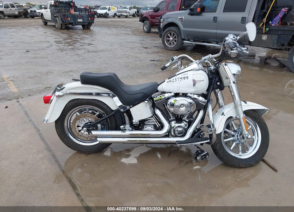 2000 HARLEY-DAVIDSON FLSTF VIN: 1HD1BMY15YY020579