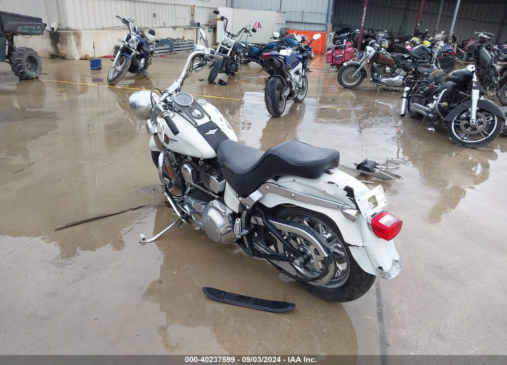 2000 HARLEY-DAVIDSON FLSTF VIN: 1HD1BMY15YY020579