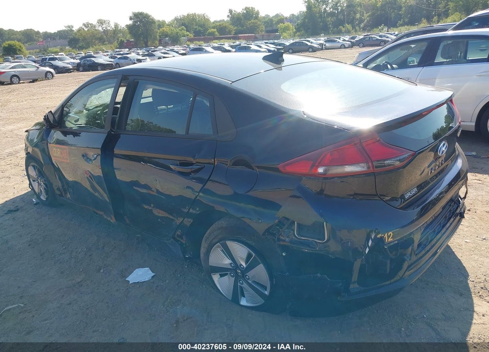 2021 HYUNDAI IONIQ HYBRID BLUE VIN: KMHC65LC4MU261575