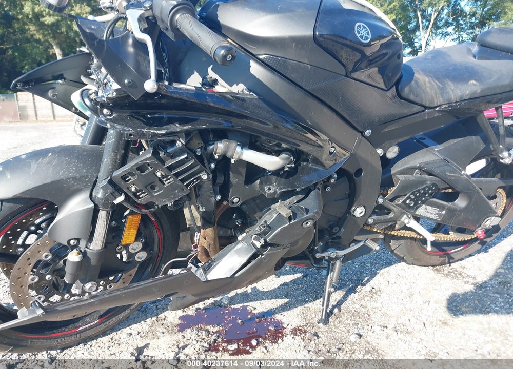 2015 YAMAHA YZFR6 VIN: JYARJ16E8FA034523