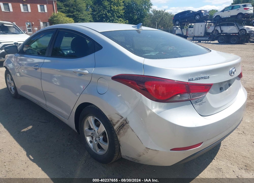 2015 HYUNDAI ELANTRA SE VIN: 5NPDH4AE9FH564270