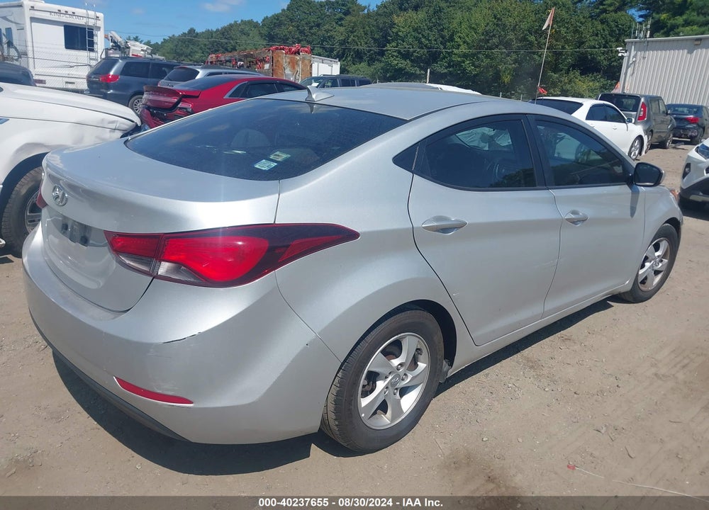 2015 HYUNDAI ELANTRA SE VIN: 5NPDH4AE9FH564270