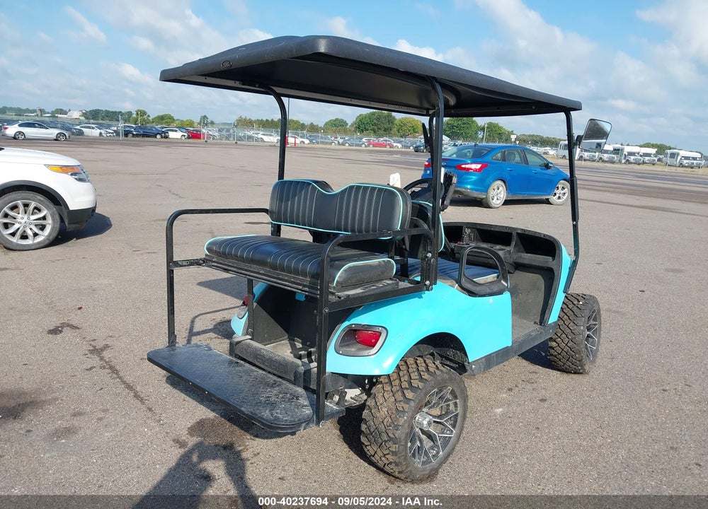 2018 EZ GO ELECTRIC GOLF CART VIN: 3322745