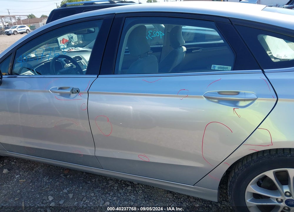 2019 FORD FUSION SE VIN: 3FA6P0HD6KR136493