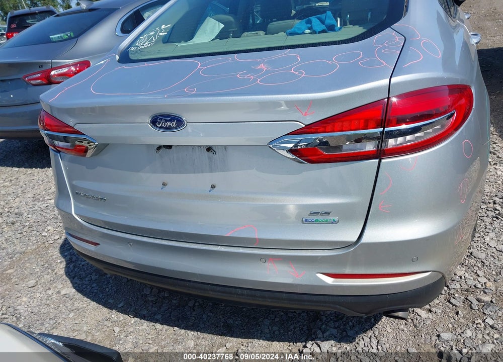 2019 FORD FUSION SE VIN: 3FA6P0HD6KR136493