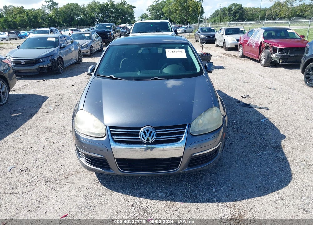 2009 VOLKSWAGEN JETTA VIN: 3VWRM71K89M158419