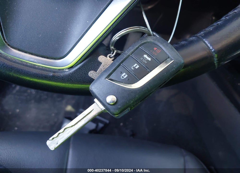 2019 TOYOTA CAMRY SE VIN: 4T1B11HKXKU200618