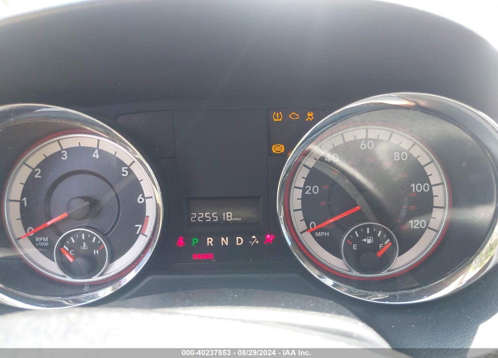 2014 DODGE GRAND CARAVAN SXT VIN: 2C4RDGCG2ER182455