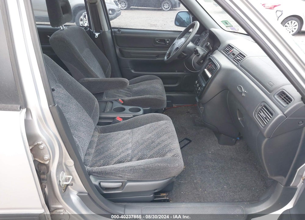 2001 HONDA CR-V EX VIN: JHLRD18661C046476