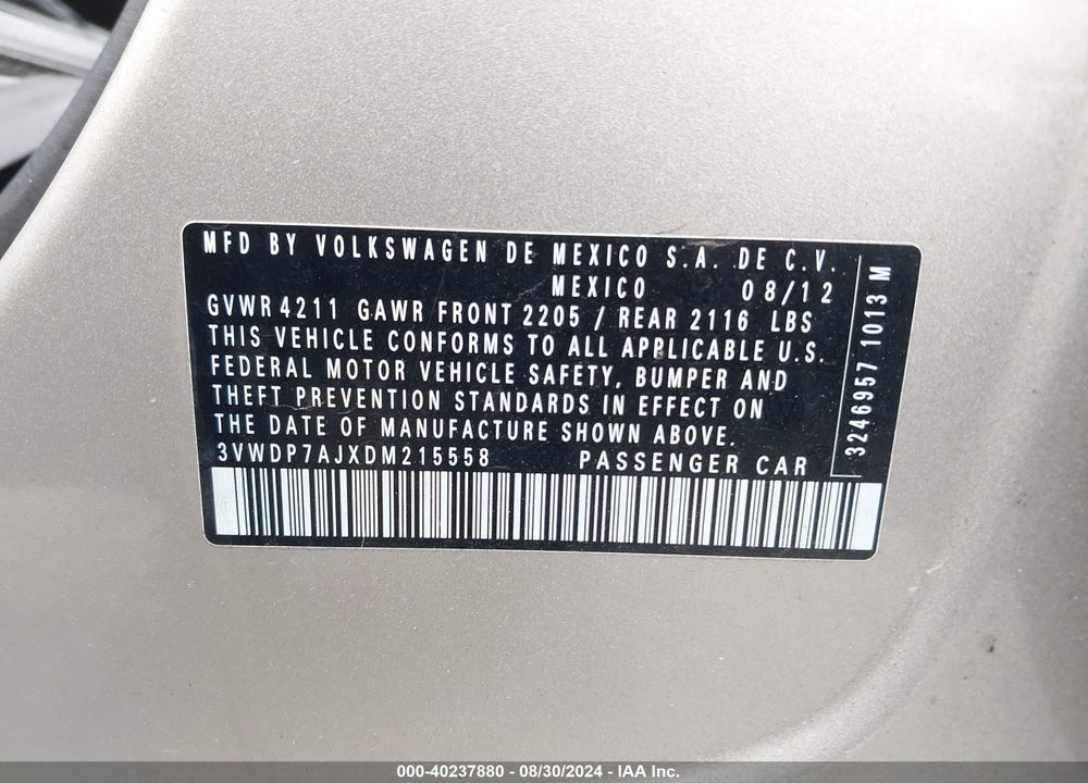 2013 VOLKSWAGEN JETTA 2.5L SE VIN: 3VWDP7AJXDM215558
