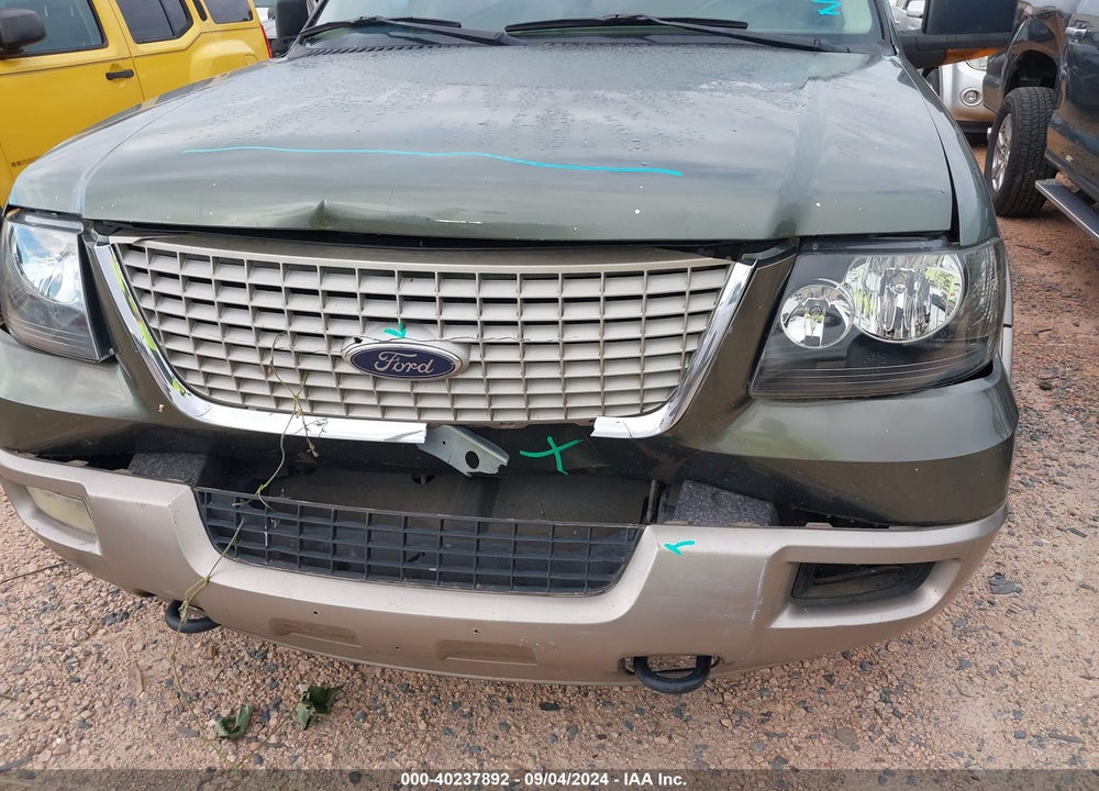 2004 FORD EXPEDITION EDDIE BAUER VIN: 1FMFU18L24LA82459