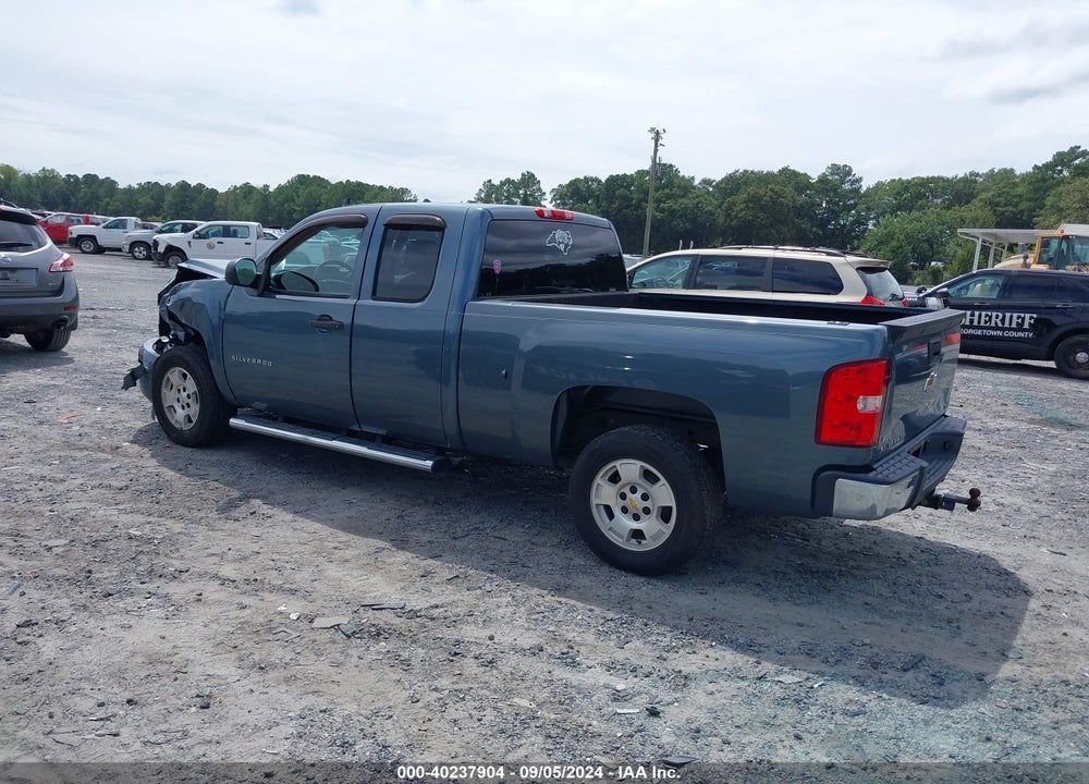 2011 CHEVROLET SILVERADO 1500 LT VIN: 1GCRCSE01BZ280626