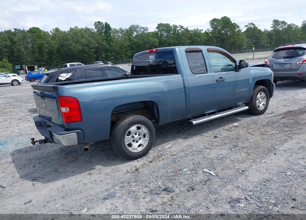 2011 CHEVROLET SILVERADO 1500 LT VIN: 1GCRCSE01BZ280626