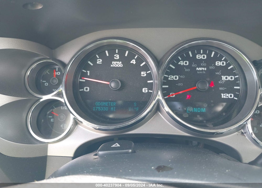 2011 CHEVROLET SILVERADO 1500 LT VIN: 1GCRCSE01BZ280626