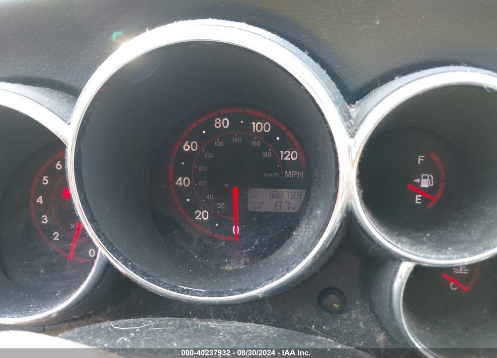 2005 TOYOTA MATRIX/XR VIN: 2T1KR32E35C323108