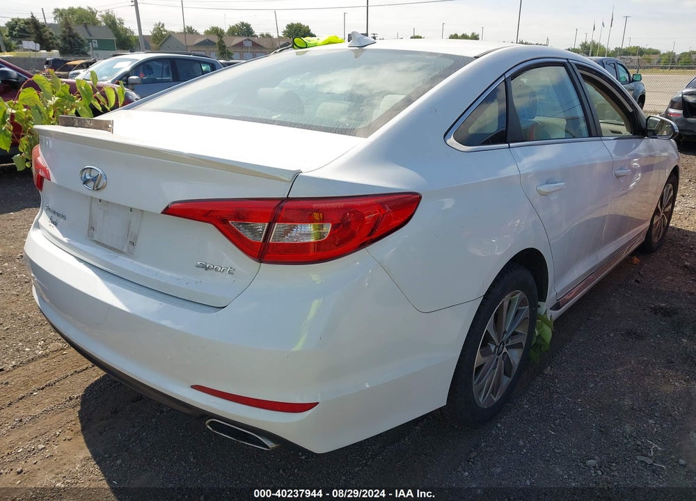 2016 HYUNDAI SONATA VIN: 5NPE34AF4GH351949