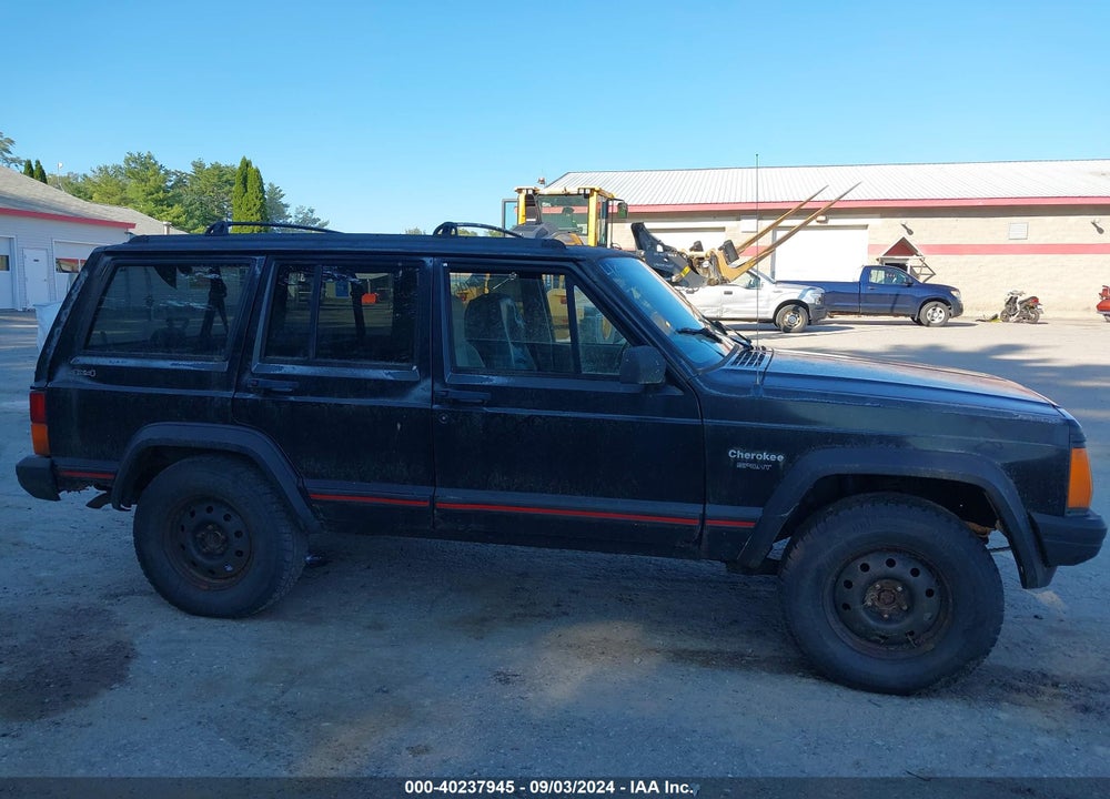 1996 JEEP CHEROKEE VIN: 1J4FJ68S5TL141952