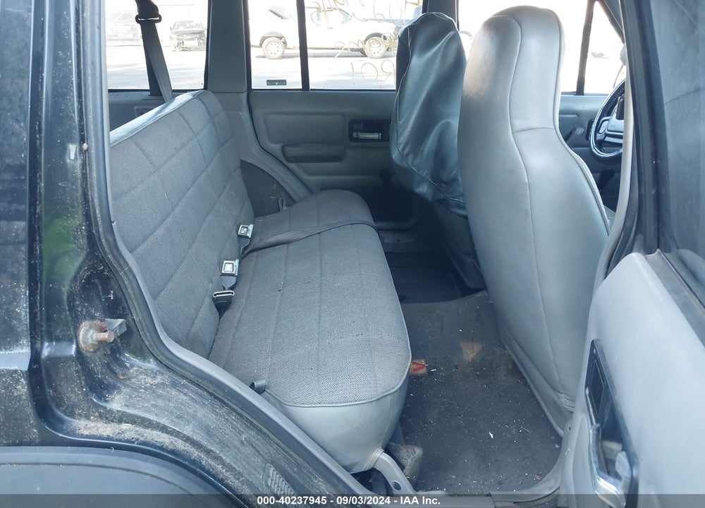 1996 JEEP CHEROKEE VIN: 1J4FJ68S5TL141952