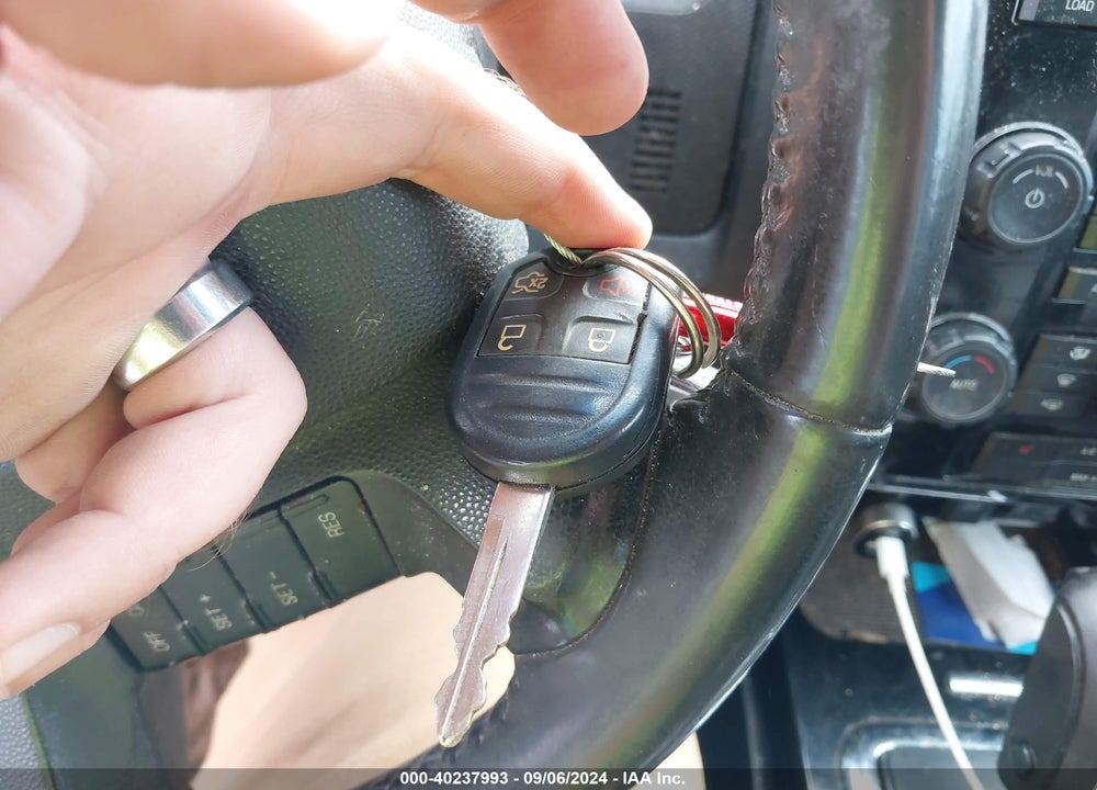2011 FORD ESCAPE LIMITED VIN: 1FMCU9EG0BKA48886