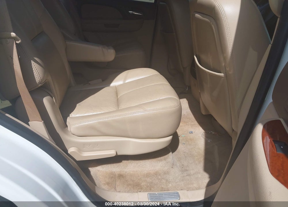 2007 GMC YUKON SLT VIN: 1GKFK13027J121305