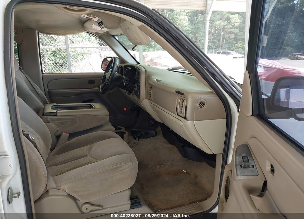 2006 CHEVROLET TAHOE LS VIN: 1GNEC13V06R140801